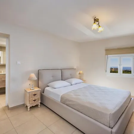 George Apartments2 아파트 Vóthon